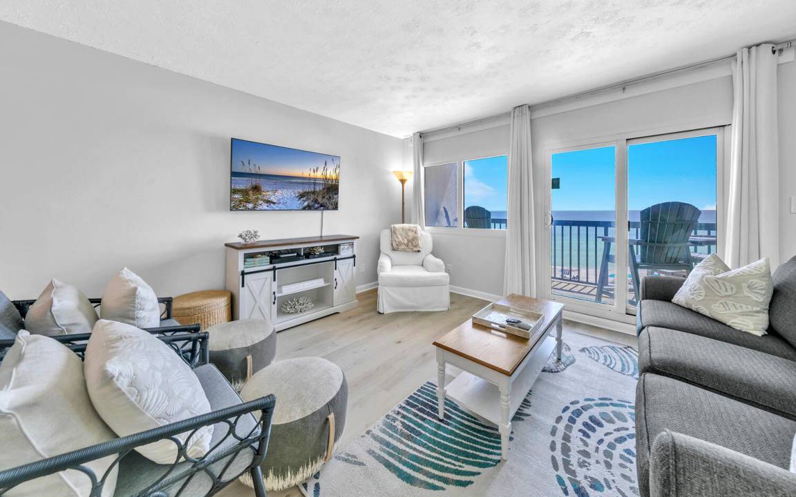Sunnyside Condo | 95 m² Condo ∙ 2 bedrooms ∙ 6 guests