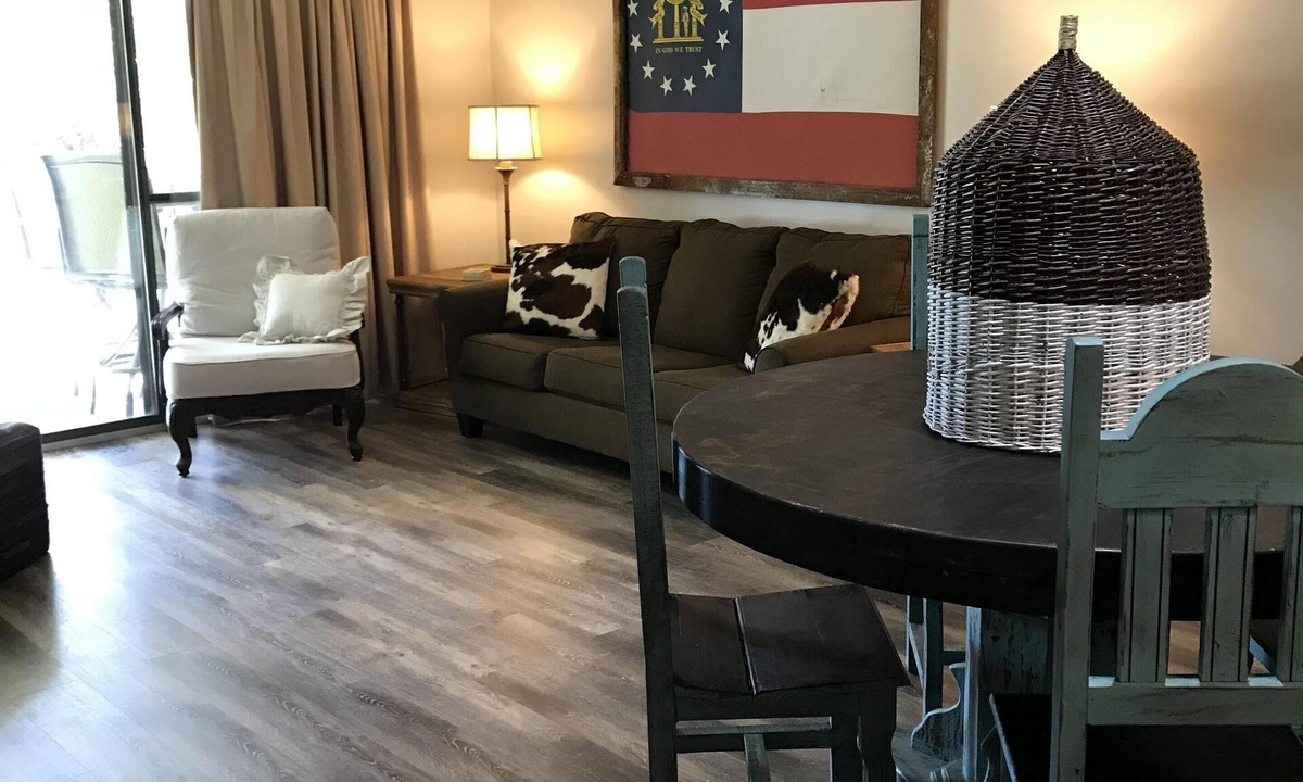 Panama City Beach Villa | A large 3 bedroom 3 bath. Book now!