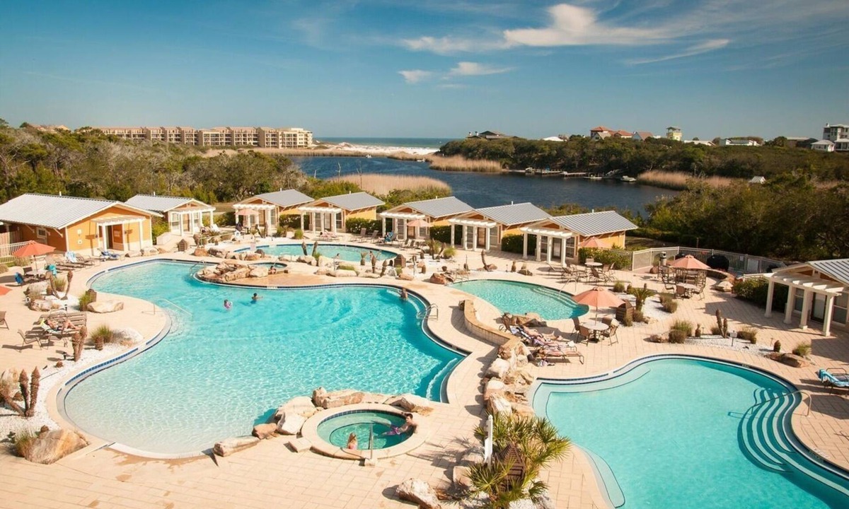 Lakeside at Blue Mountain Beach Condo | A Snowbird's Lake and Gulf Dream on 30A
