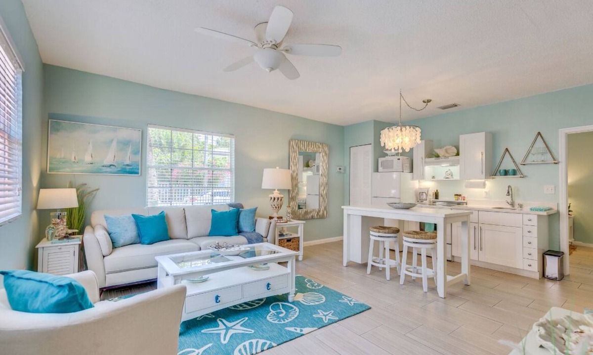 Bayside Historic District Apartment | A Suite Retreat - fully appointed, charming and private apartment
