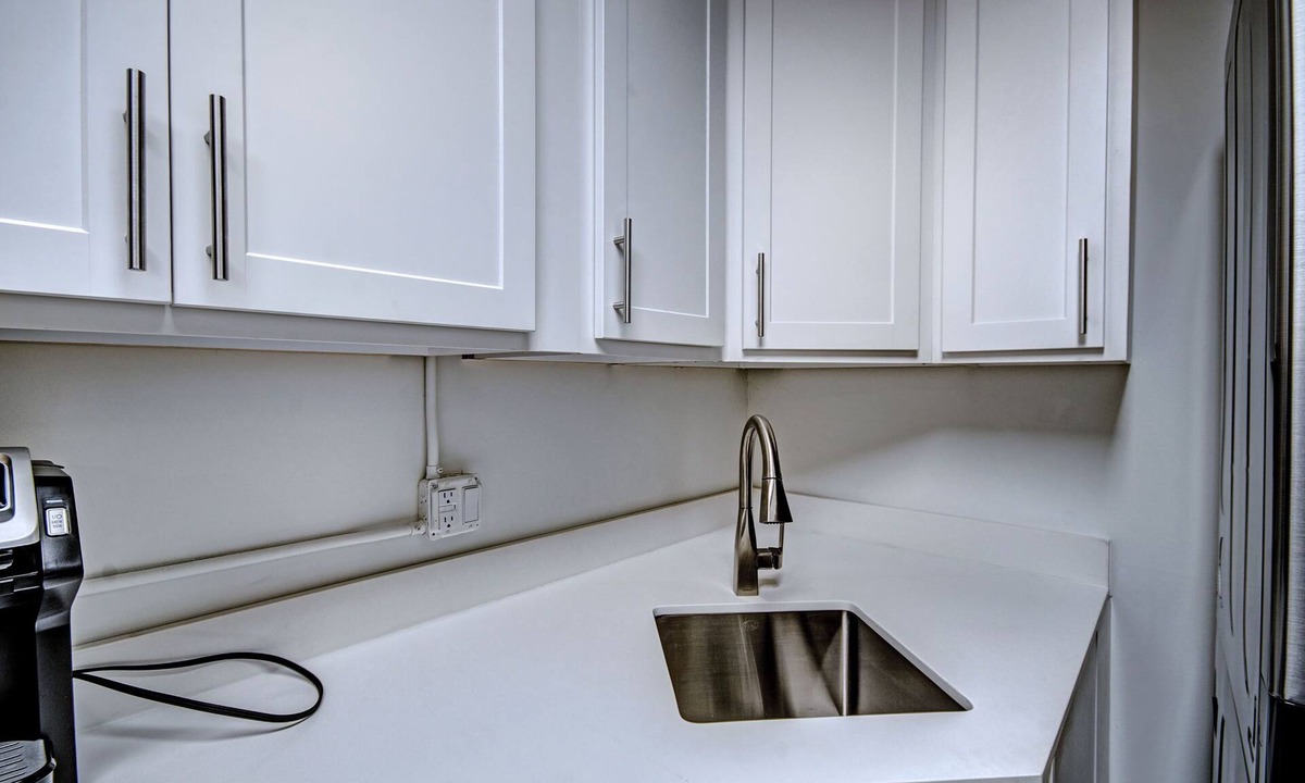 Downtown Jackson Apartment | Admiral Benbow # 258
