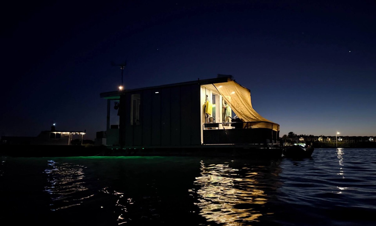 Key West Boat Rental | Affordable, Adventurous Houseboat on-the-water in Key West Florida