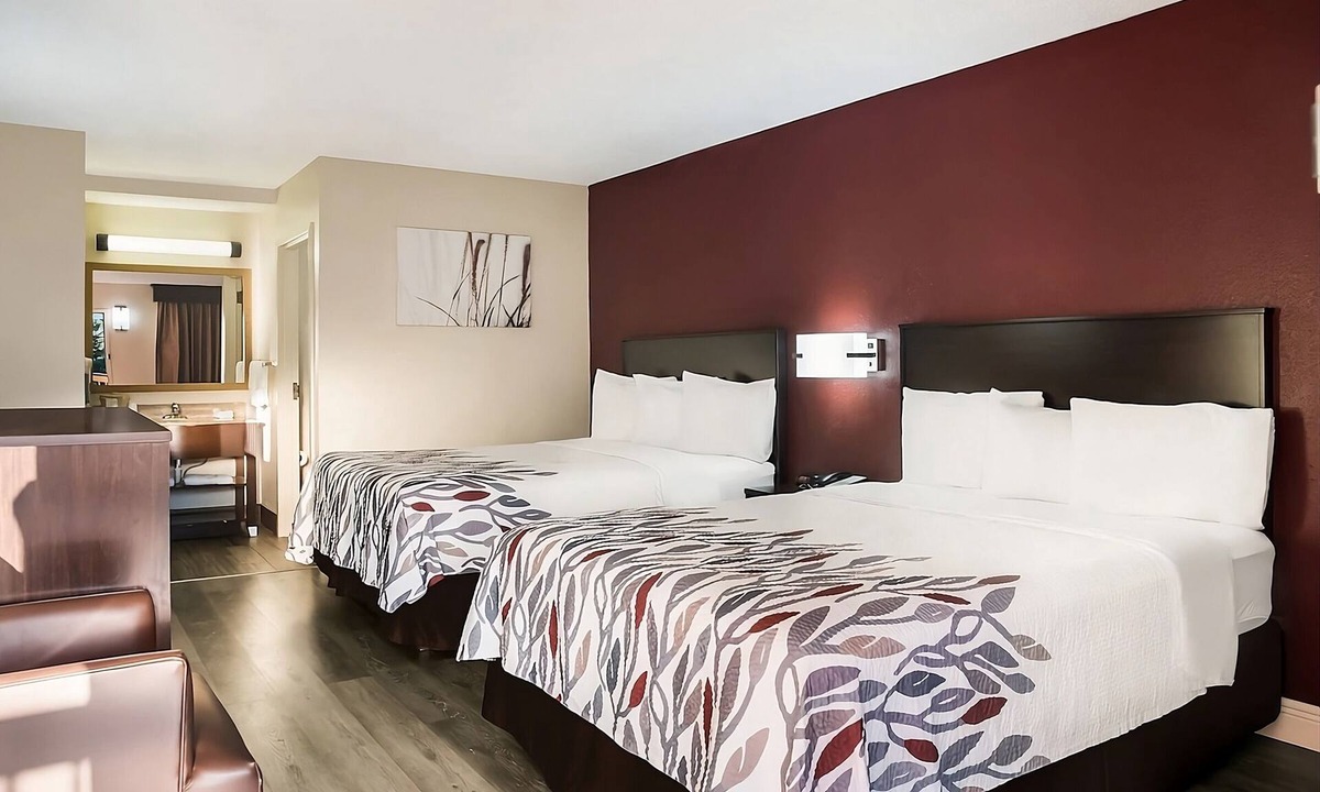 Tupelo Hotel | Affordable Comfort | Close to Tupelo Regional Airport | Free Parking & Breakfast
