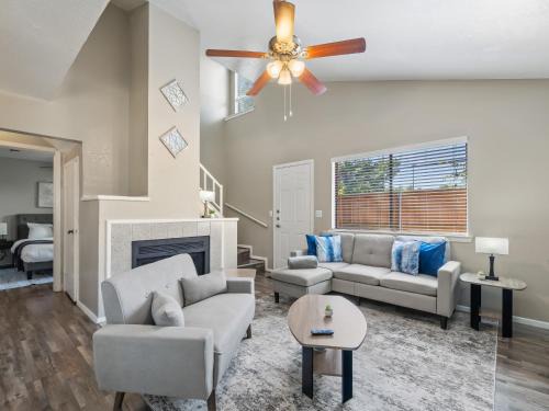 West Arlington House | Alder Stay 3BD Townhome Near AT&T Stadium MAJOR INTERNATIONAL SPORTING EVENT