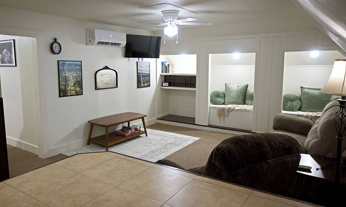 Eunice Apartment | Alita's Cap - PURE Downtown Eunice!