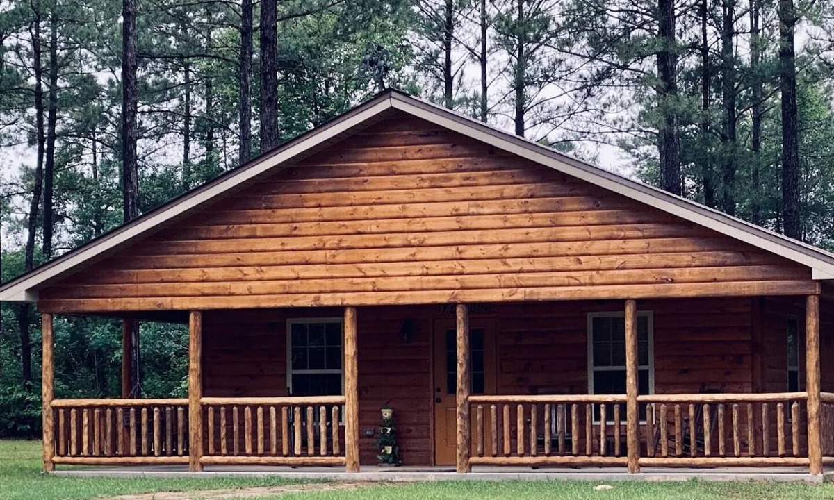 Talisheek Cabin | Amazing Campground w/80 acres to explore along the beautiful Bogue Chitto River!