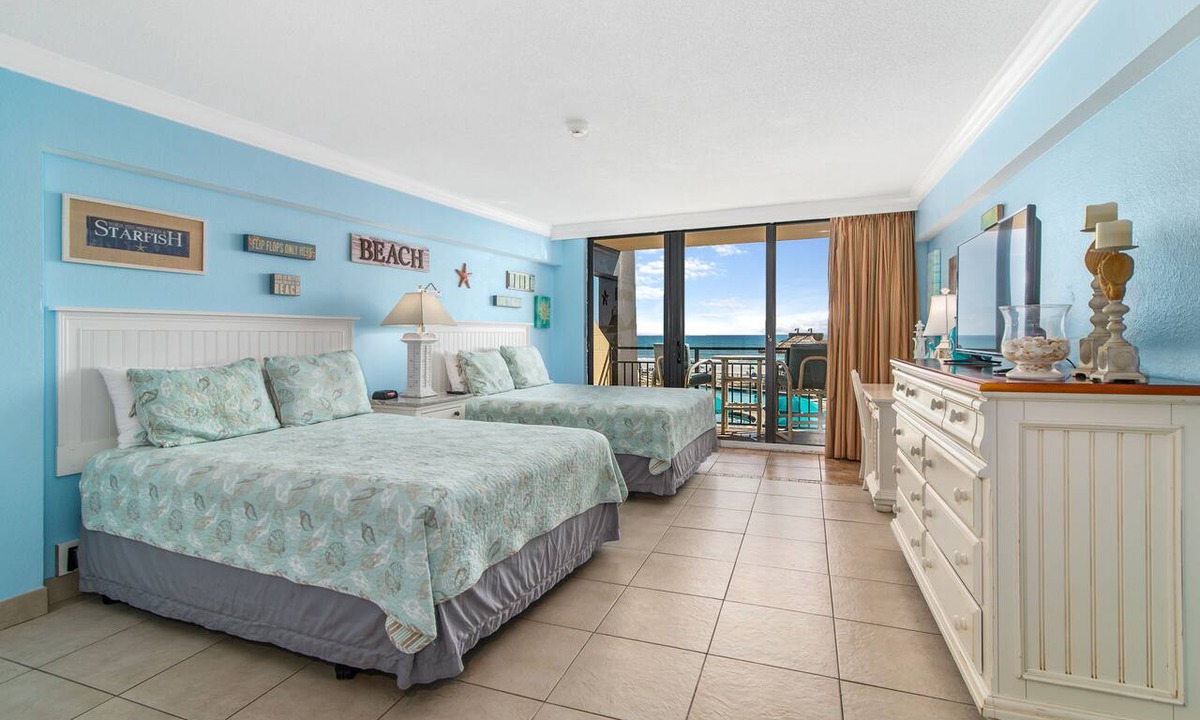 Daytona Beach Shores Apartment | Amazing Freshly Updated Ocean Front Studio! Sleeps 4! SUMMER MEGA SALE!