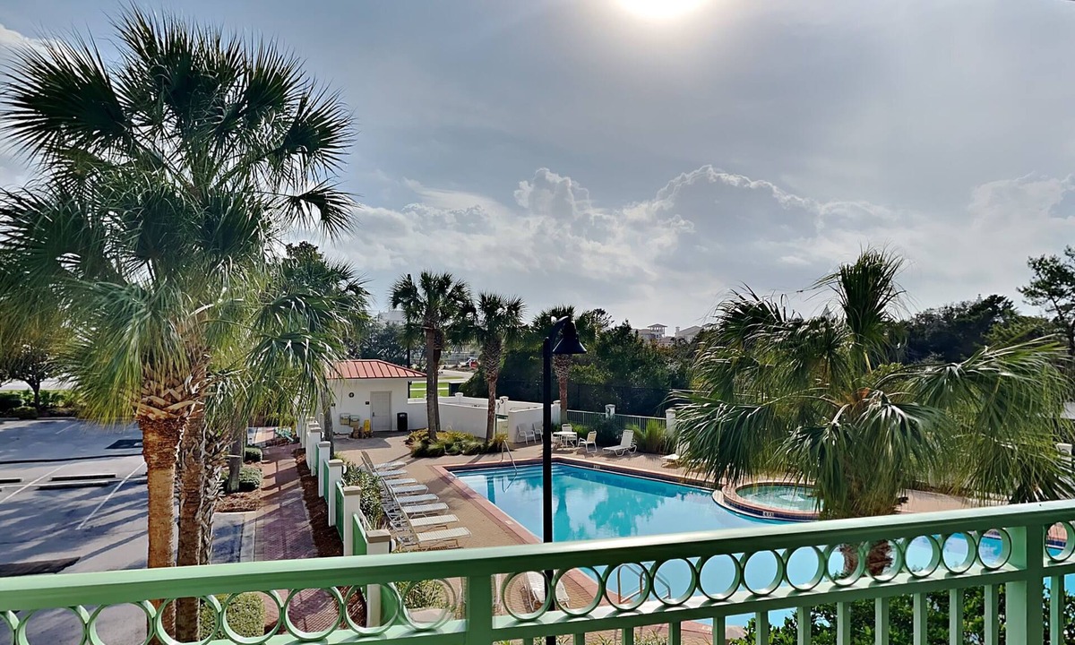 Rosemary Beach Condo | Amazing Getaway with Community Pool - Moments from the Beach!