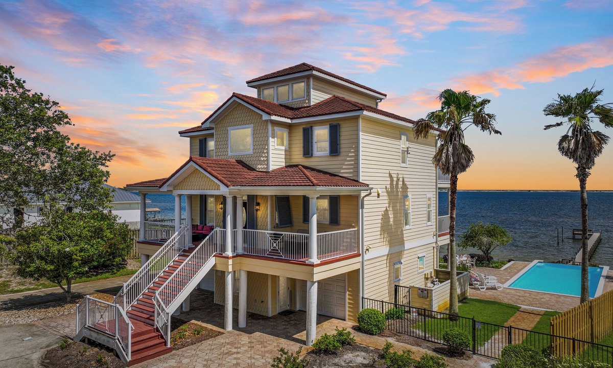 Mary Esther House | Amazing Navarre Getaway, Incredible Views, Amenities!