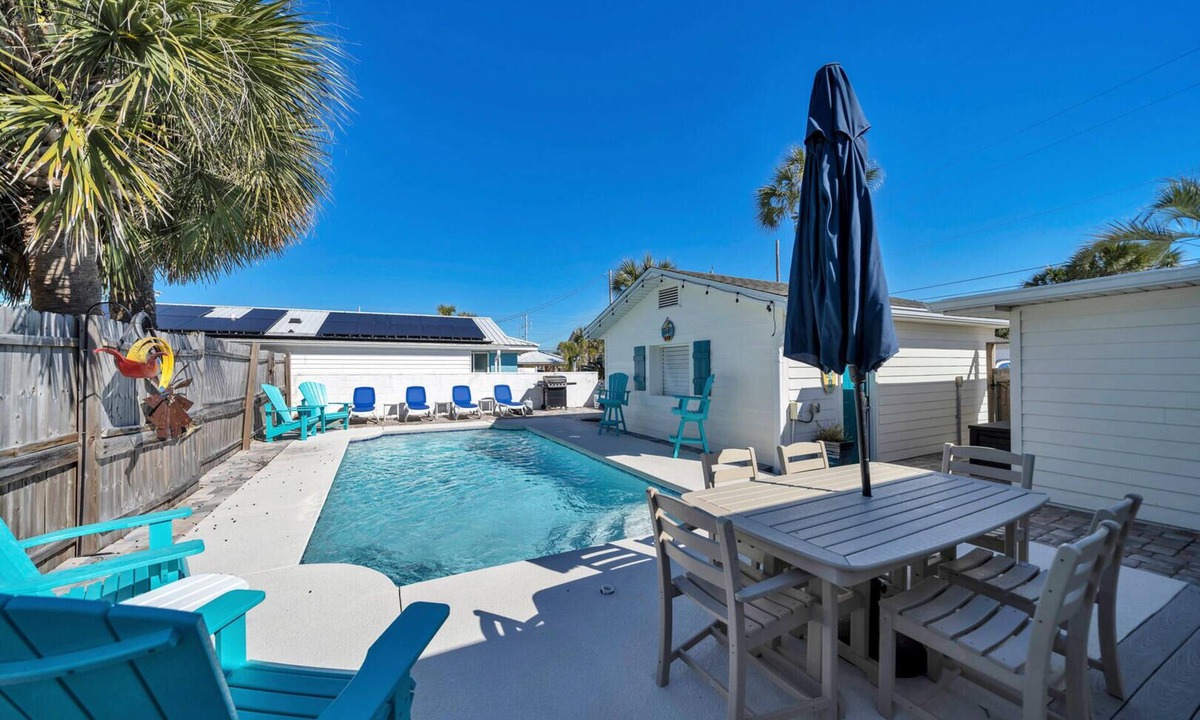 Bel Air House | Amazing Renovated 4BR/3BA Beach House, Private Pool, Steps to the Beach