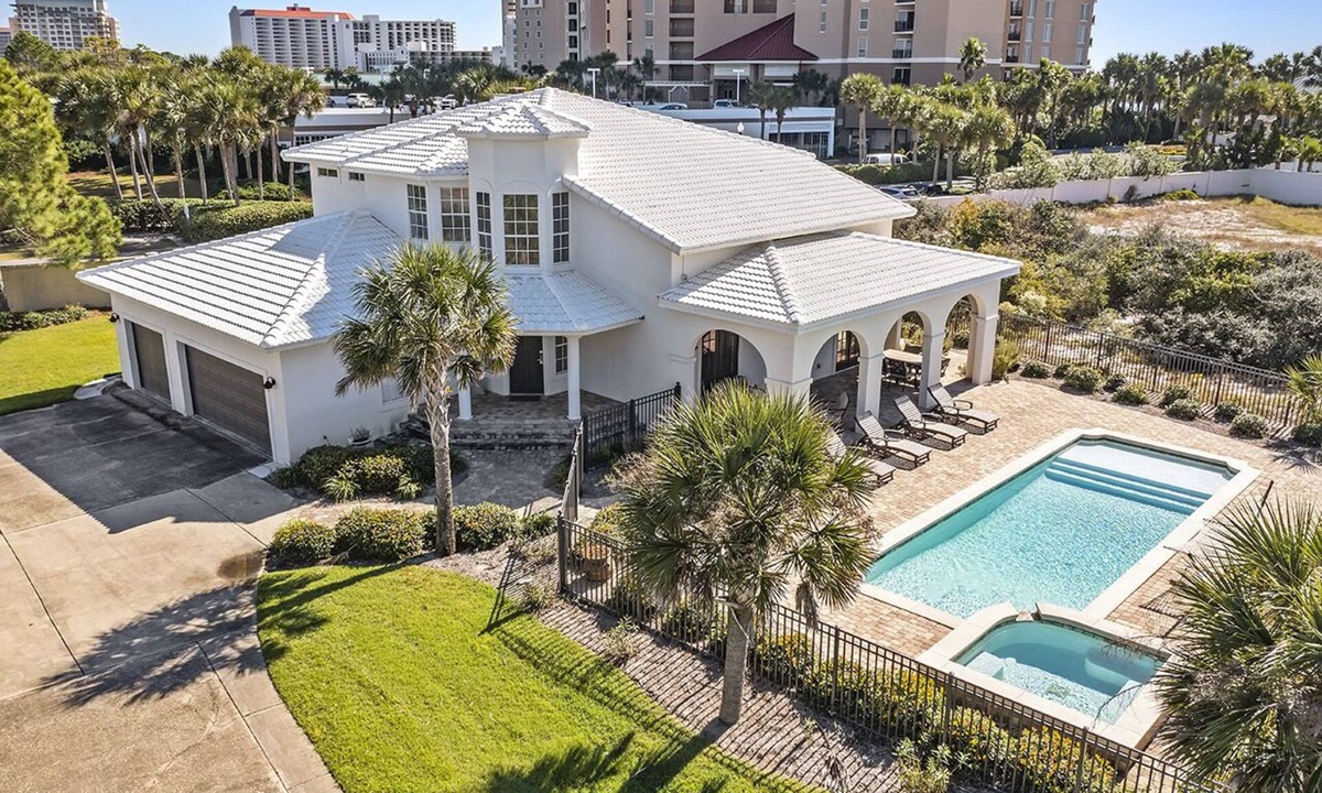 Gulf Pines House | Array of Sunshine - Vacation Home Near the Beach with Private Pool