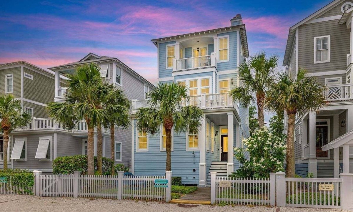 Saint Simons Island Cottage | Atlantus Cottage - steps to beach access
