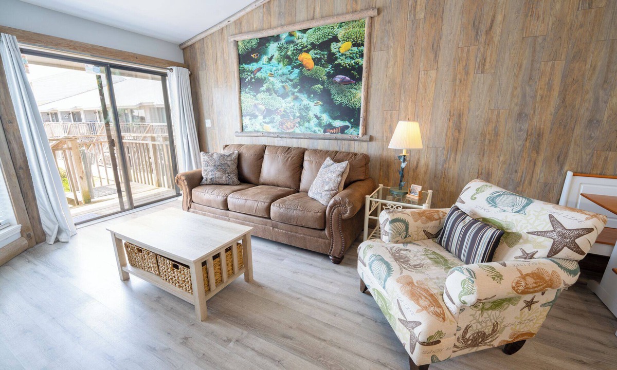 East End House | August 2026 Big Savings! 1BR/1BA Dog-Friendly Townhome, Near State Park