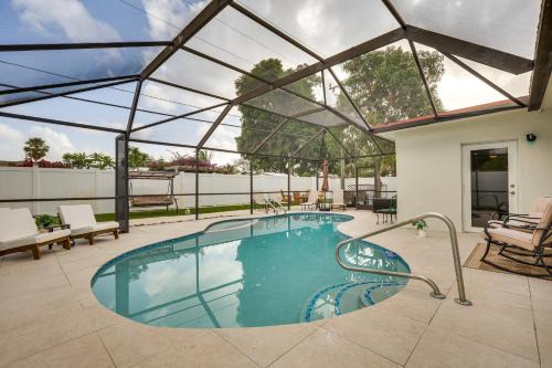 Lauderhill House | Backyard Oasis: Fort Lauderdale Home Near Beach