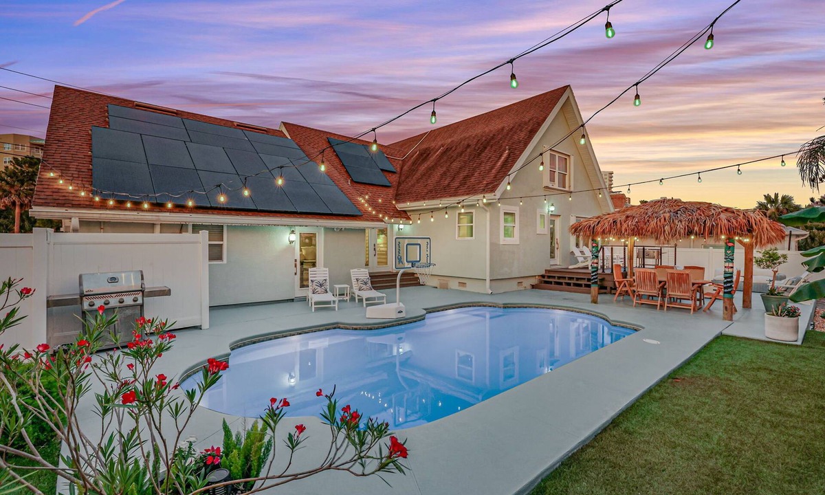 Daytona Beach House | Backyard paradise, huge pool, walk to beach