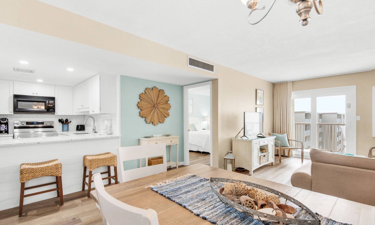 Holiday Isle Condo | 🌴Balcony Gulf Views~Updated~Pool~Tennis~2BR Hol Surf & Racquet Club 710