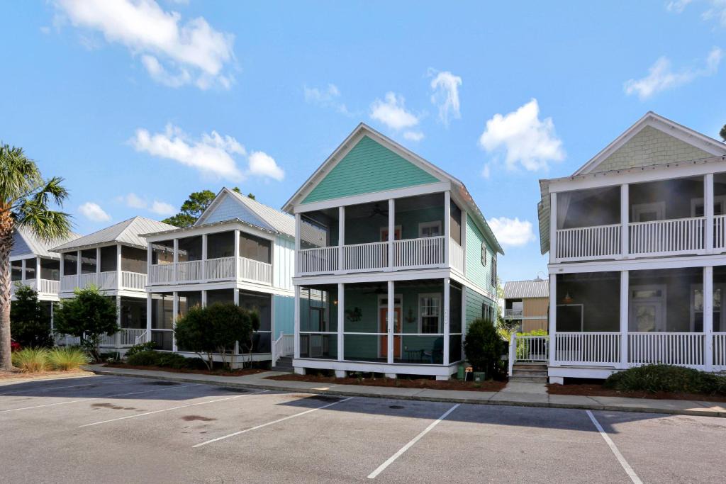 Port St. Joe House | Barefoot Cottage B48 by Pristine Properties