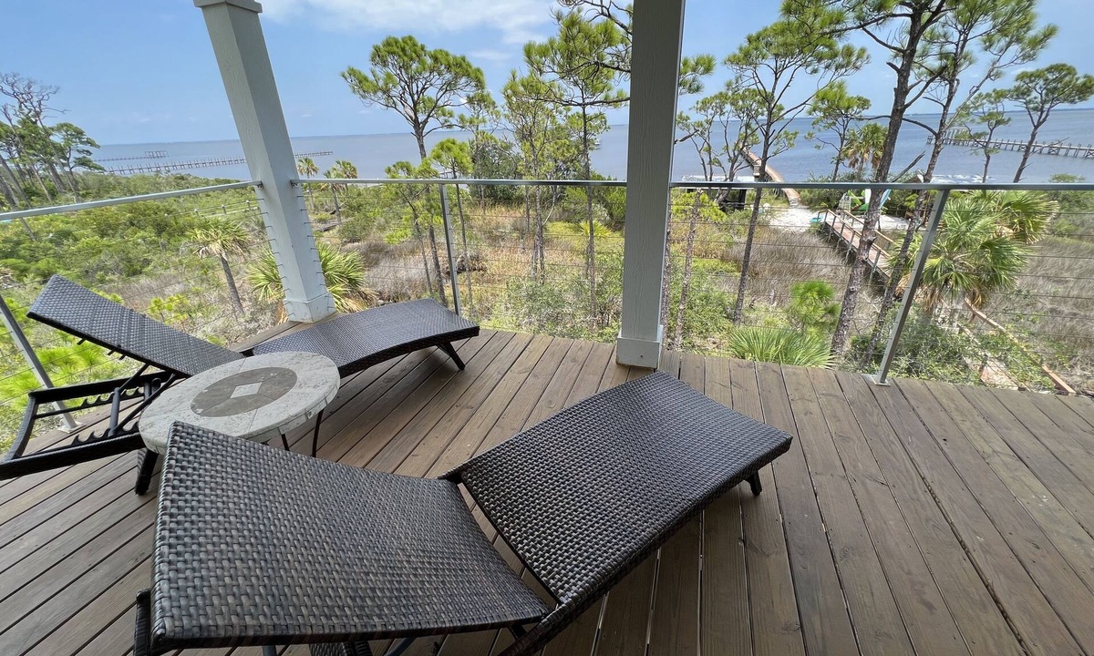Cape San Blas House | Bayfront house with 500' dock, kayaks + big water views! October deals