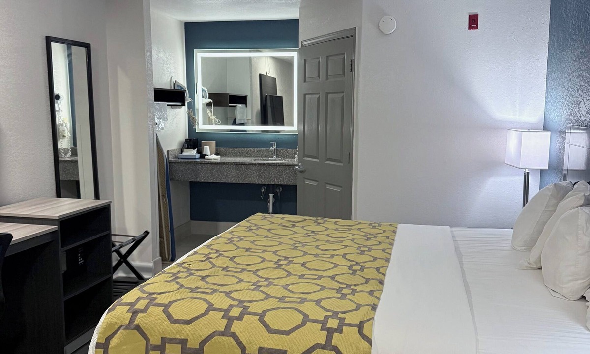 Grenada Hotel | Baymont by Wyndham Grenada