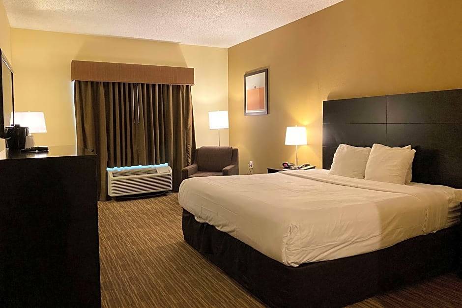 Greater Greenspoint Hotel | Baymont by Wyndham Houston North