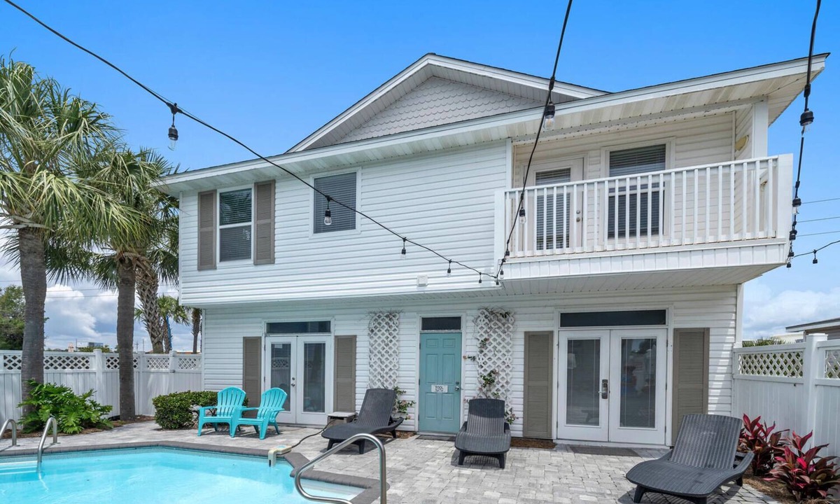 Clipper Cove House | Beach Blessing in the heart of Destin Florida with private pool!