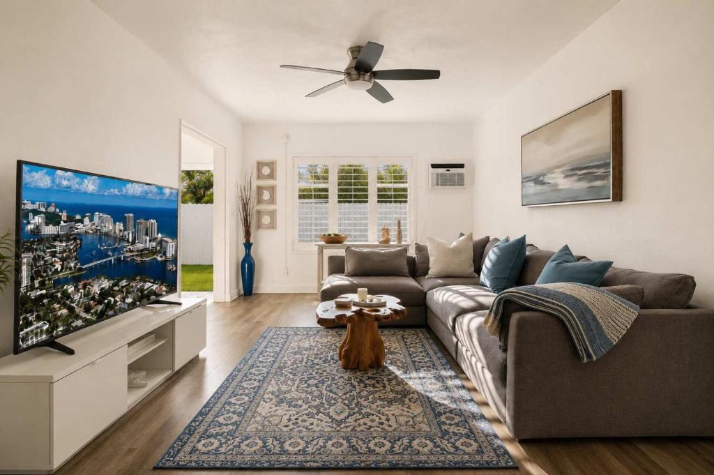 Lauderdale Beach House | Beach Bungalow Near Fort Lauderdale Beach & Las Olas
