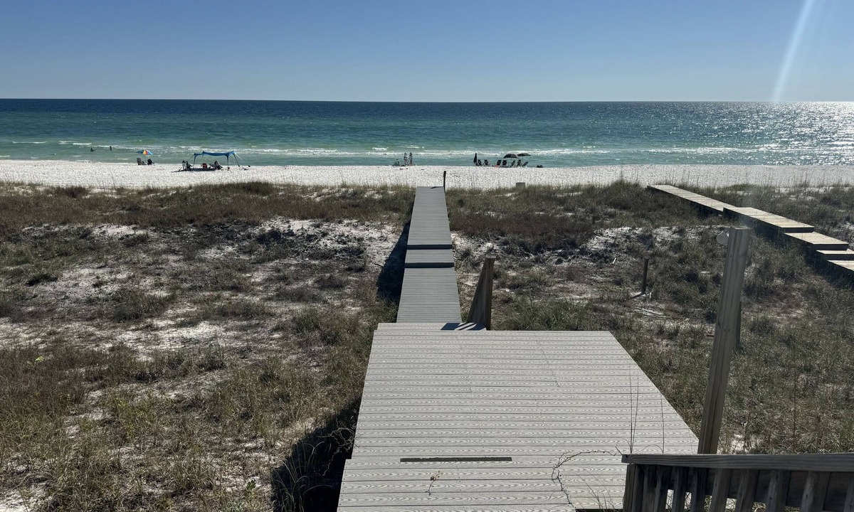 Hollywood Beach House | Beach Front Vacation Rental