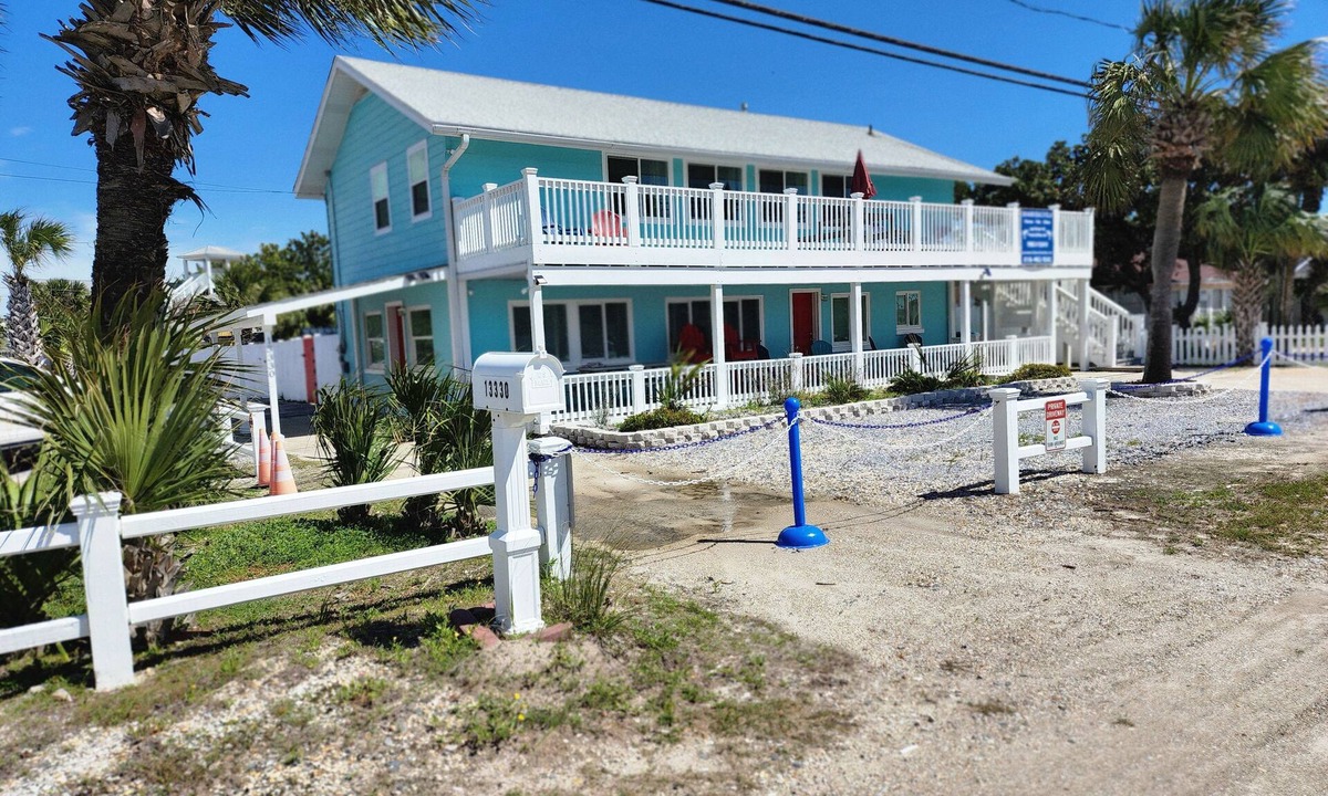 Beach Road | Bahama Beach