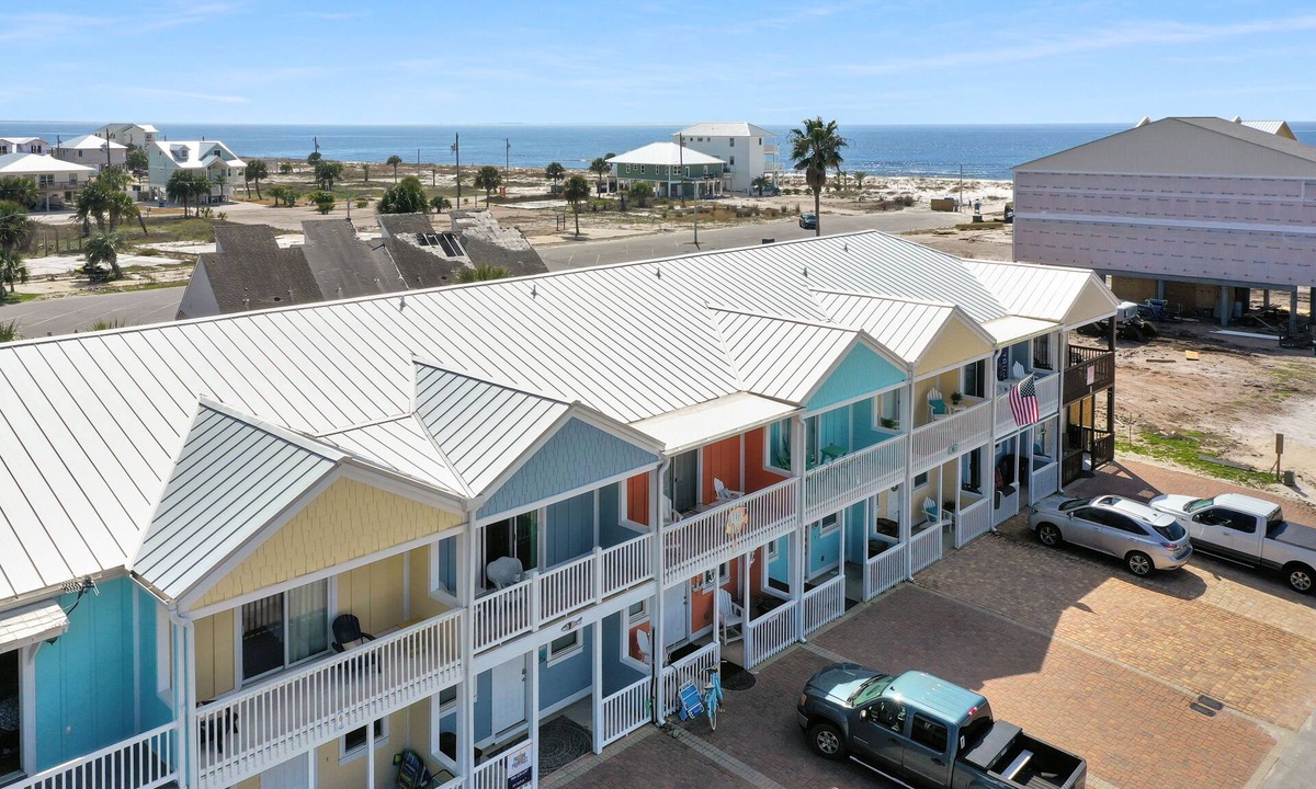 Mexico Beach House | Beachside in Mexico Beach, Ground Level 3 Bedroom Townhome ~ Set Sail at 7