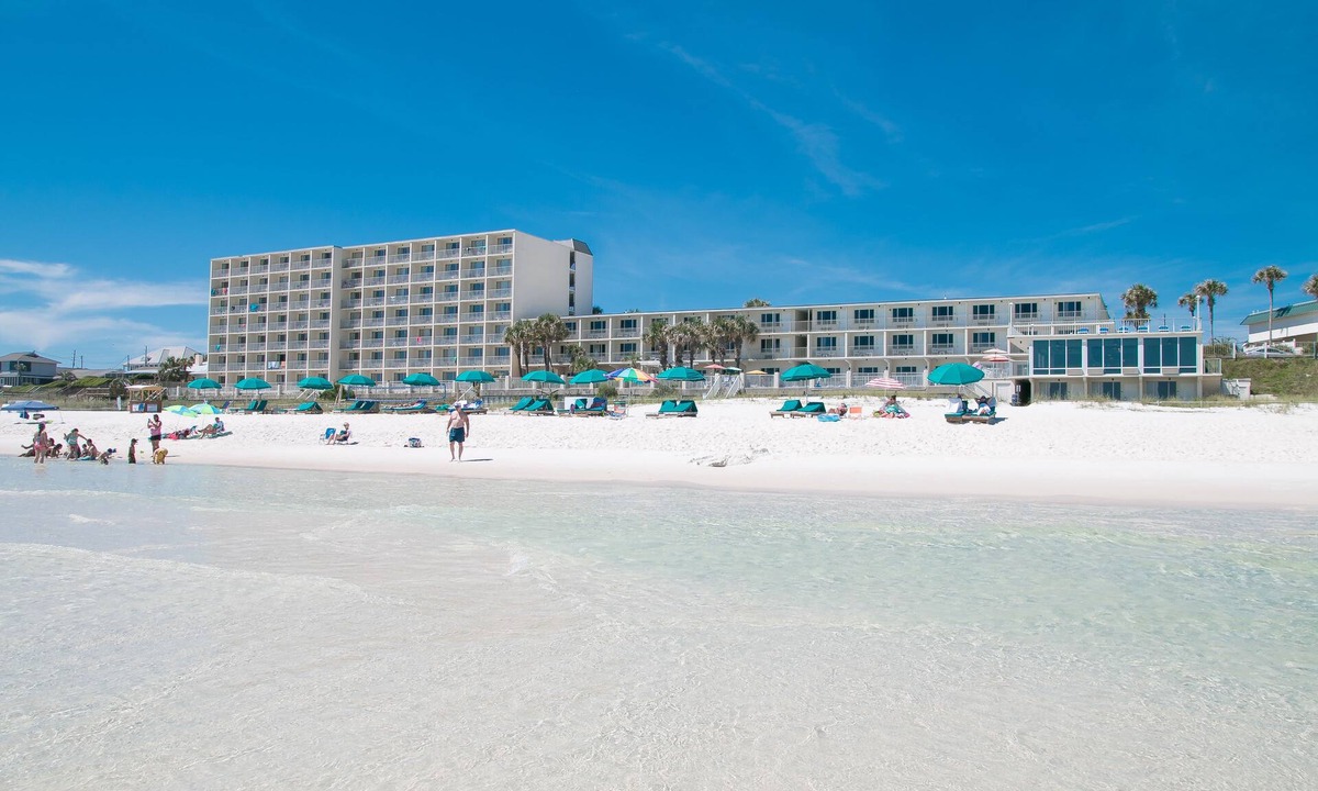 Fort Bay Hotel | Beachside Resort Panama City Beach