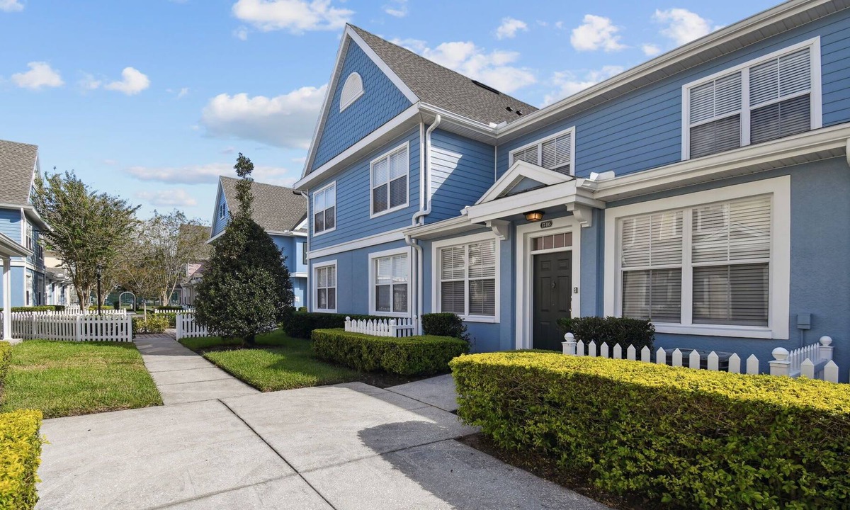 Venetian Bay Villages House | Beautiful 3BD Townhouse near Walt Disney World