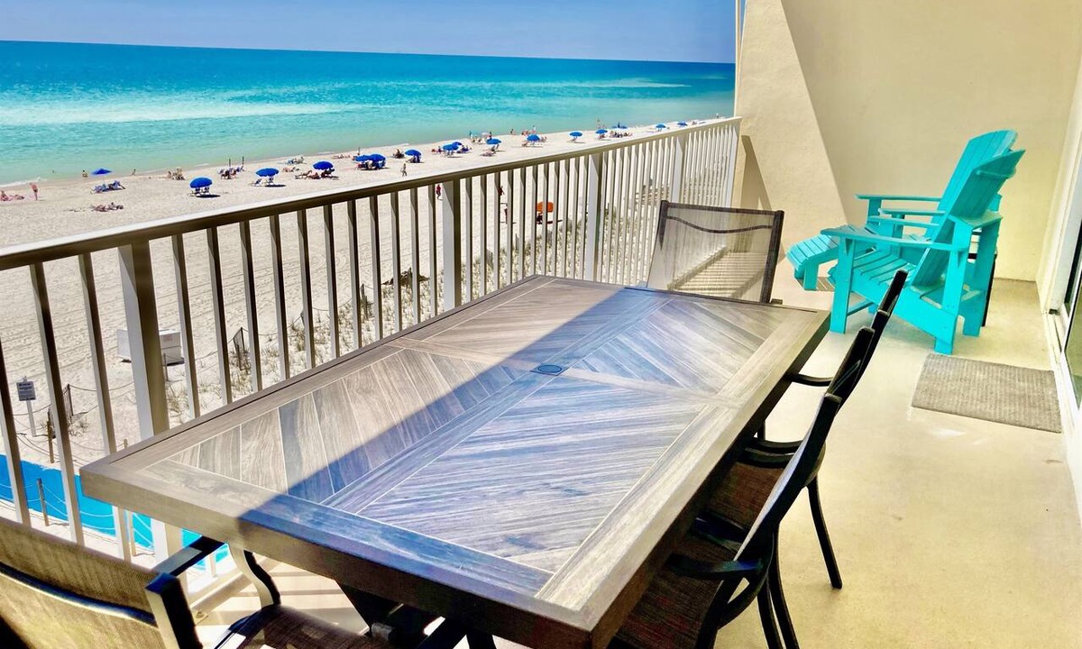 Gulf Shores Condo | Beautiful Gulf Shores Condo with Fabulous Gulf-Front Views on the 4th Floor!