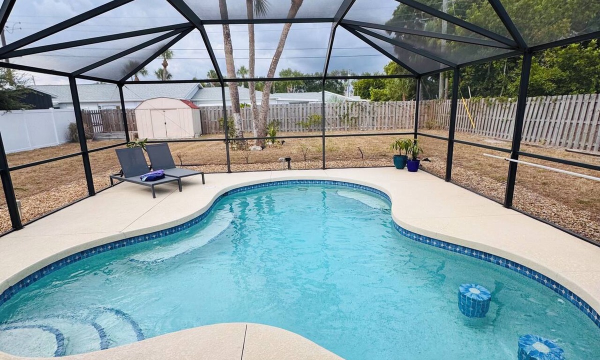 Bayshore Gardens House | Beautiful home near beaches w/private pool near Anna Maria Island, IMG, Airport