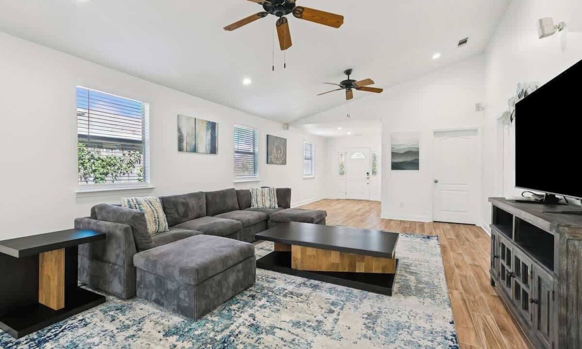 Harahan House | Beautiful home