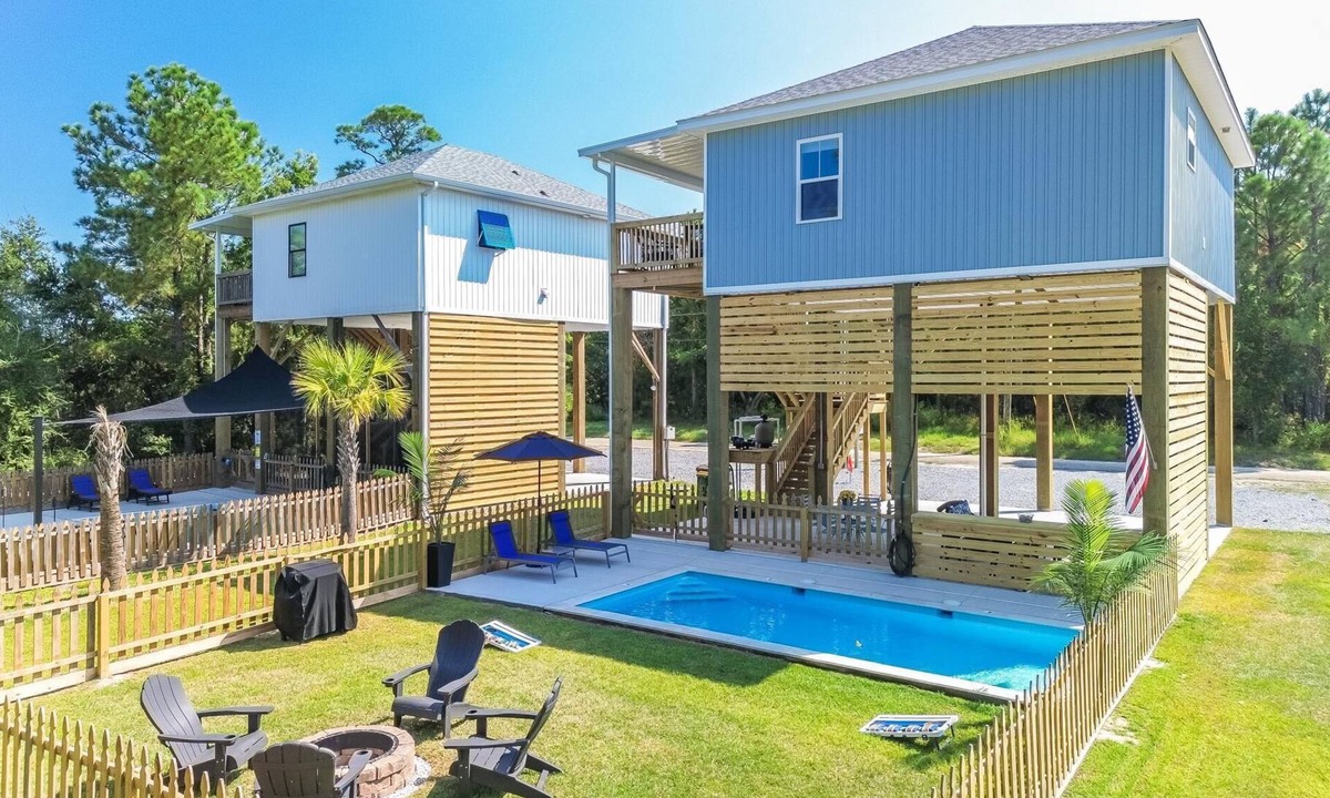 Henderson Point House | Beautiful New Home Near Beach with Pool Sleeps 6
