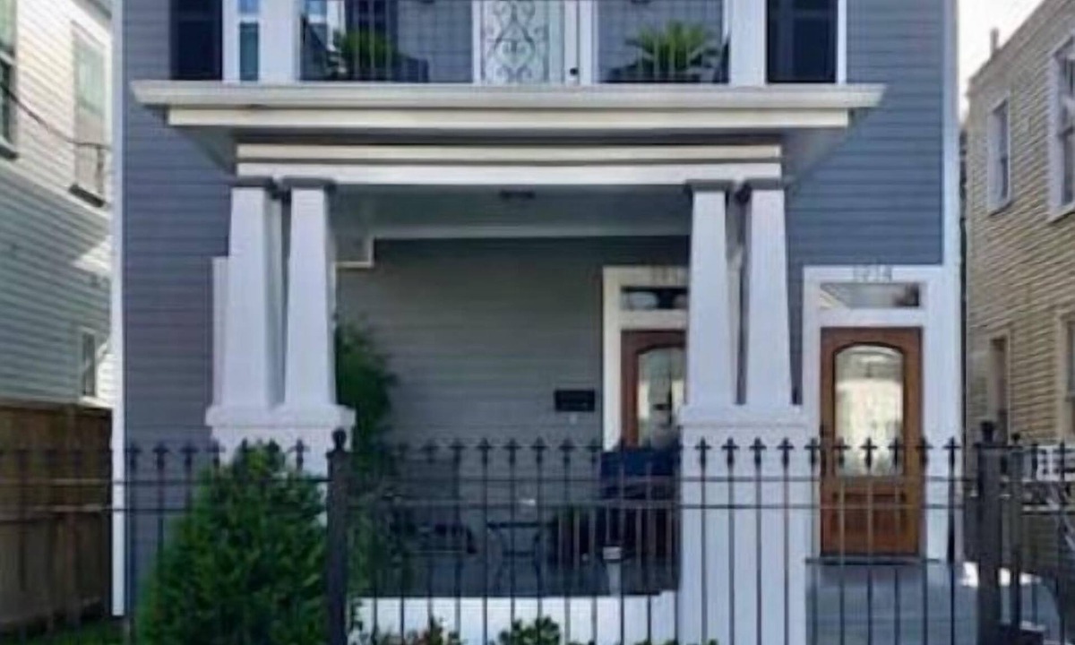Milan House | Beautiful Uptown Home 3 Blocks From St.Charles Ave