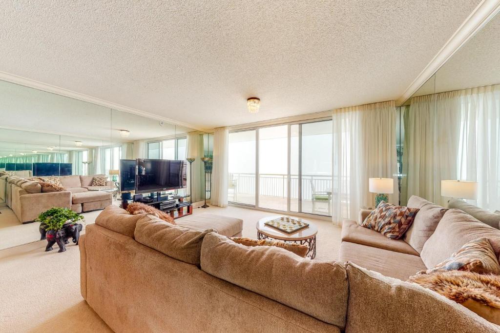 Navarre Beach Apartment | Belle Mer 902