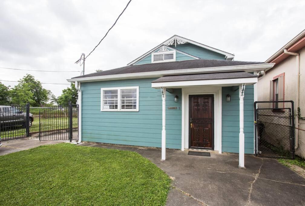 Saint Roch House | Big Easy Charmer License #23-OSTR-12410