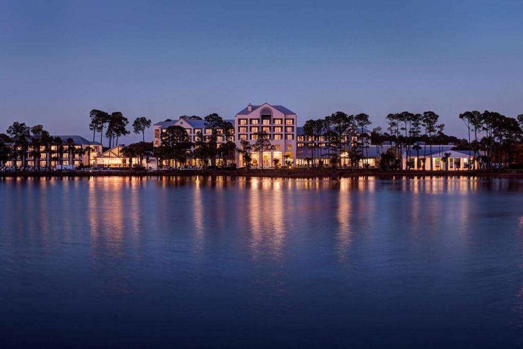 Upper Grand Lagoon Resort | Bluegreen's Bayside Resort and Spa