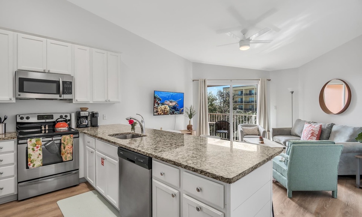 Fort Walton Beach - Destin House | Brand New Modern Upgrades! Steps to the Beach! 🍍🏝🌊