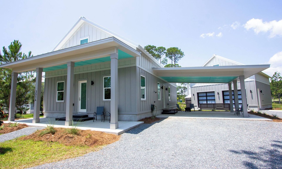 Carrabelle House | Brand NEW! Starry Night - Resort Pool, Dog Friendly!