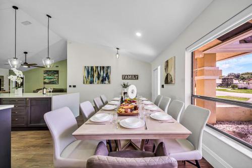 Boynton Beach Villa | Breeze and Bliss Relaxing Pool and Spa Retreat