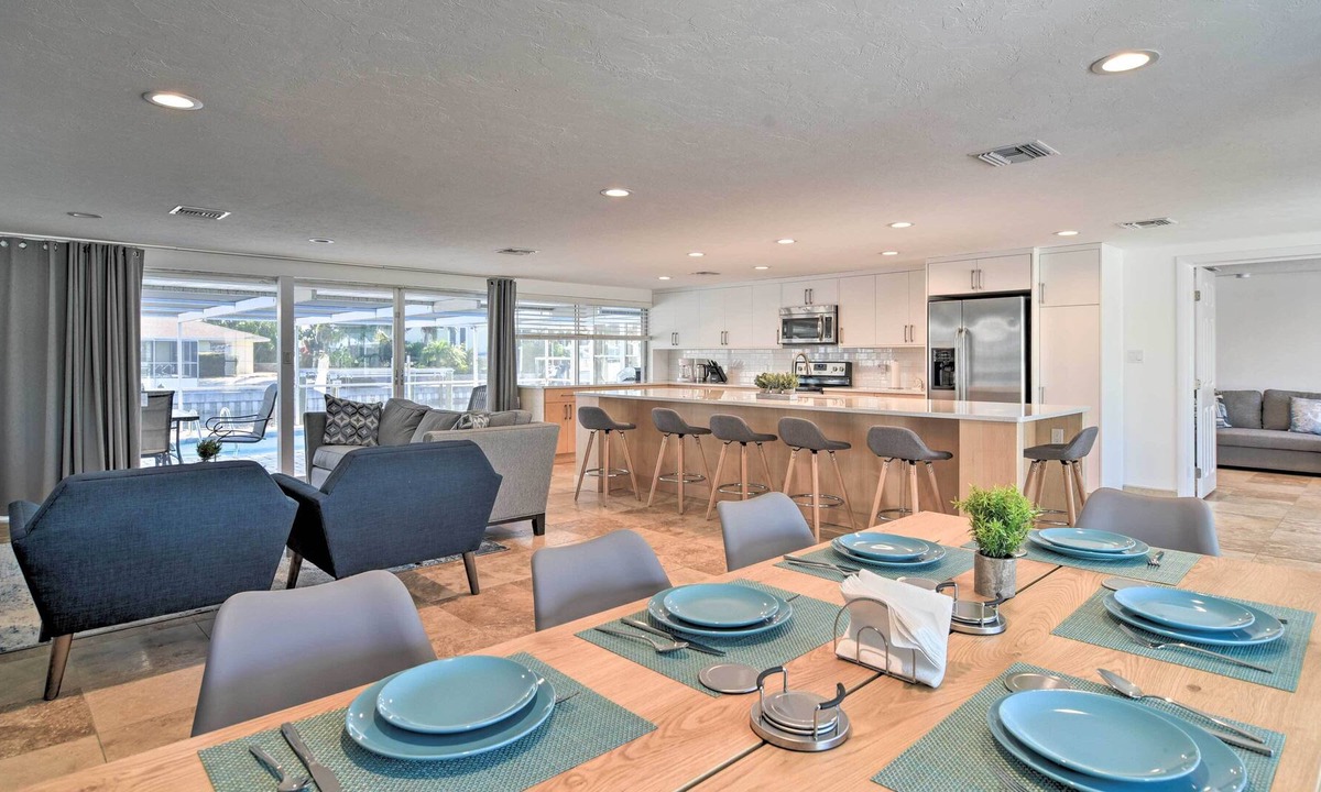 Whitney Beach Cottage | Bright Canalfront House w/ Pool in San Remo Shores