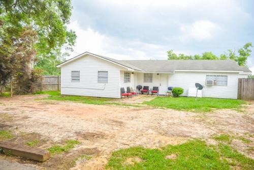 Grand Bay House | Bungalow near Main Street - #1