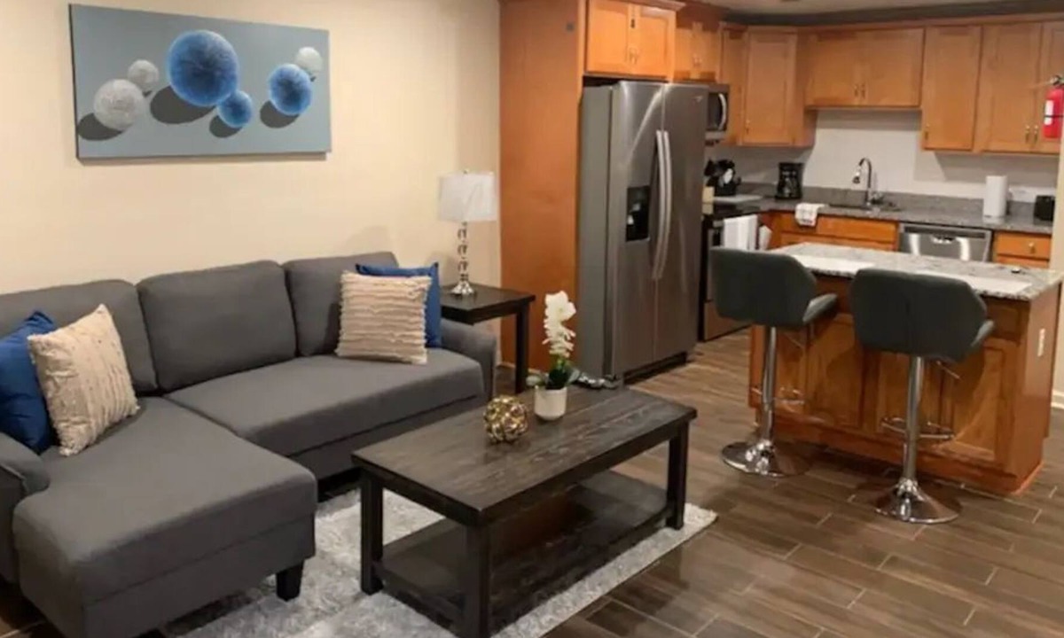Highlands - Perkins Apartment | C-Beautiful Apartment/ Customed Luxury Design