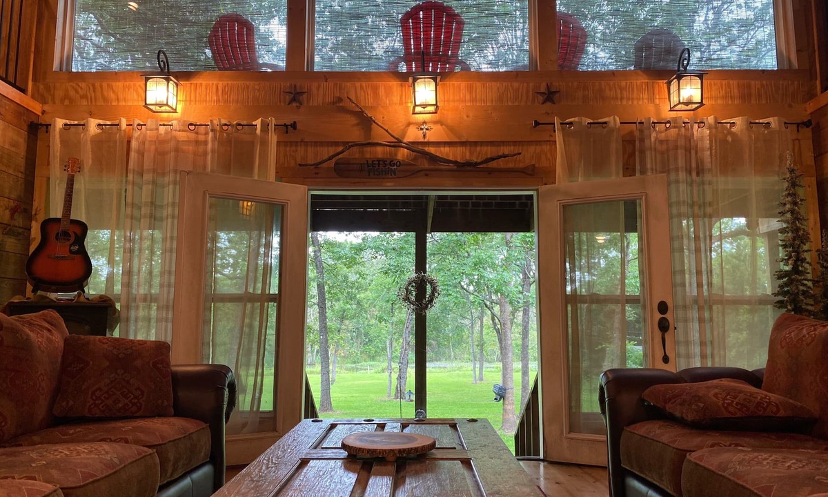 Cotton Gin Cabin | CabinOnTheCreek.Tx-Lake Limestone- tasteful rustic charm & grace.