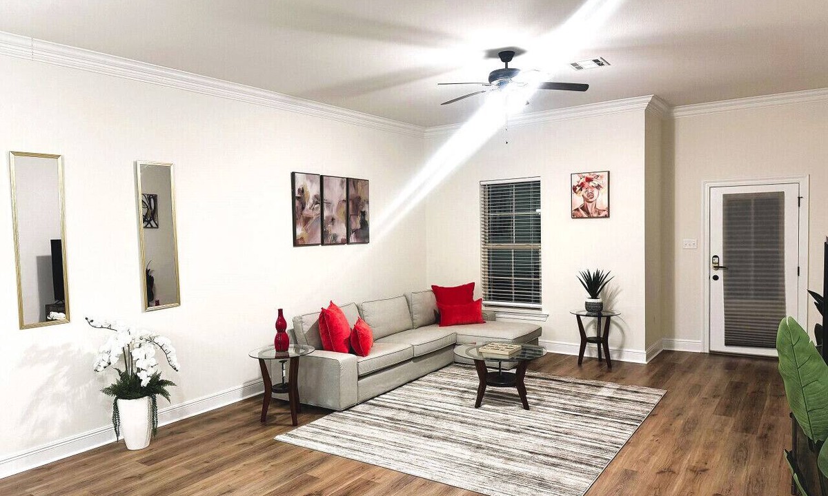 Lake Charles Apartment | Cajun Stay at Golden Horizon Pond Escape - WCN176
