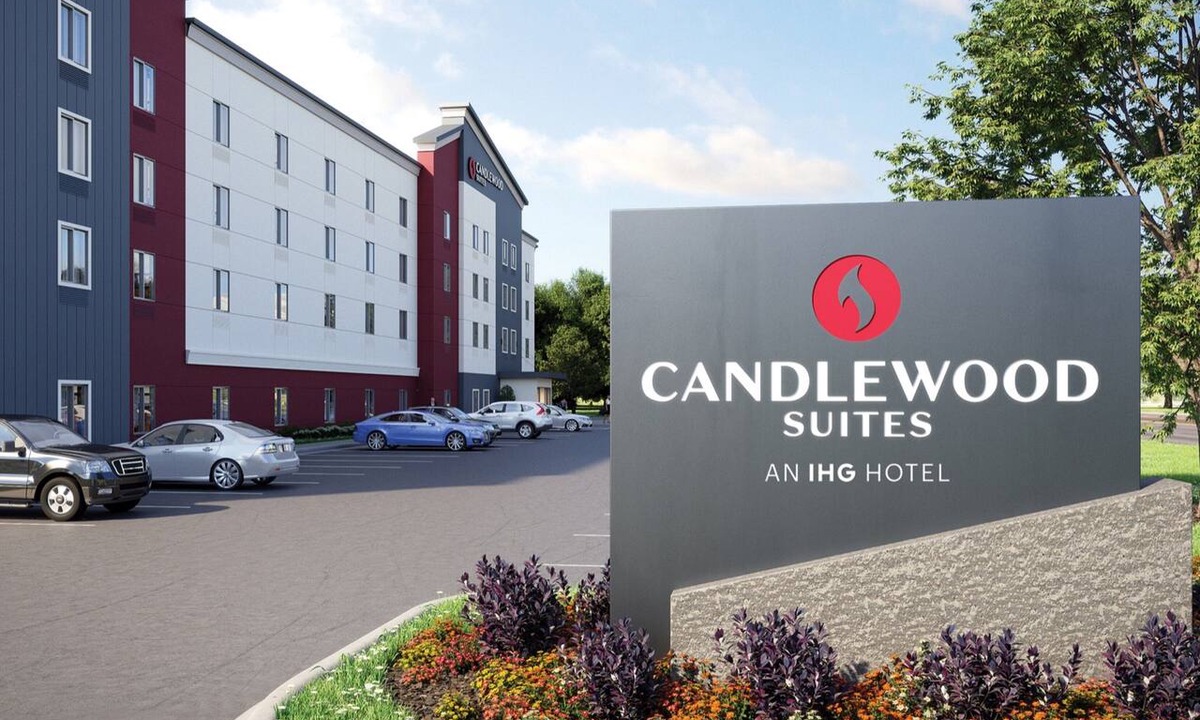 Orange Hotel | Candlewood Suites Orange by IHG