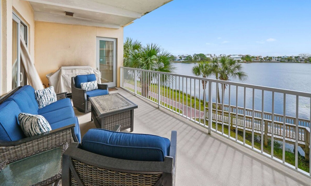 Sunnyside Condo | Carillon Sunset 201-Luxury Unit w/spectacular Lake Carillon view 3 bed 3.5 bath