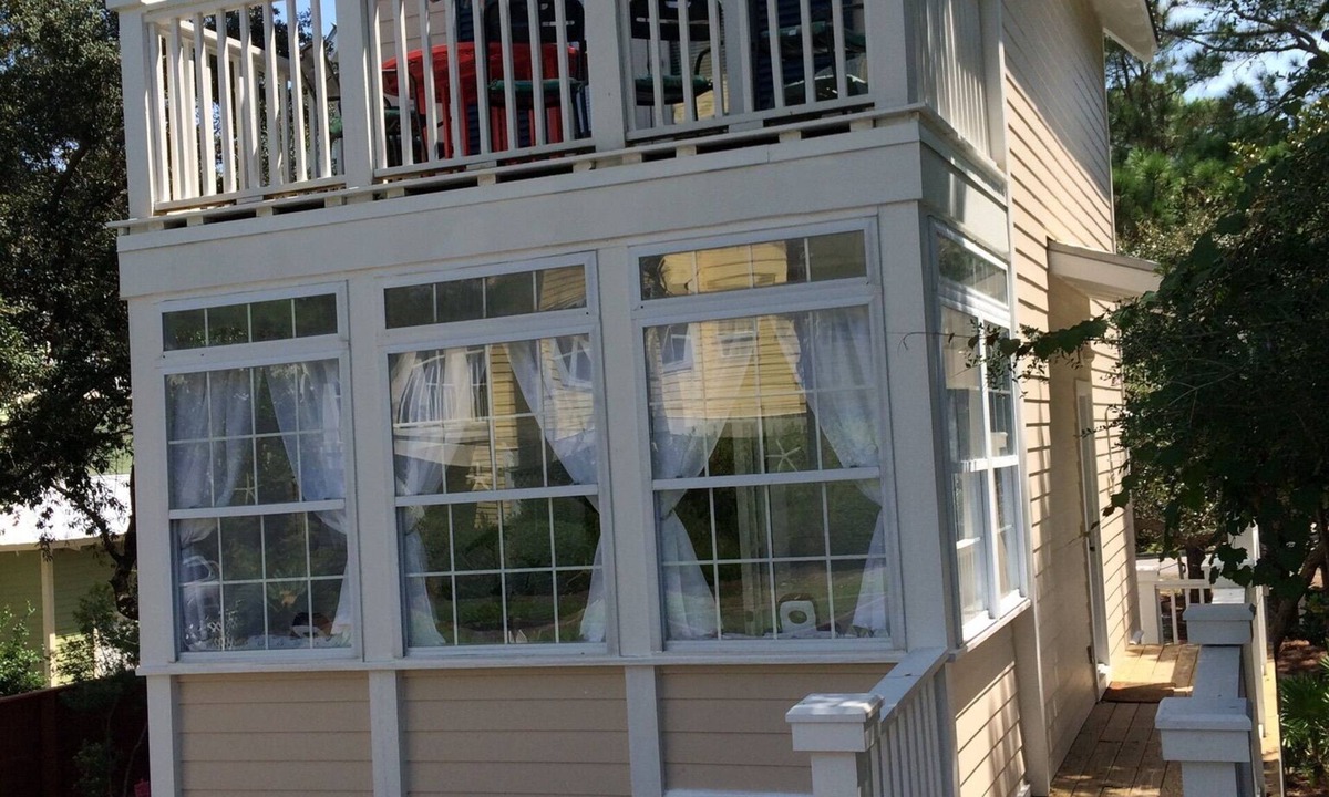 Dune Allen Beach House | Carriage House Off 30A. 1.5Bd/1Bath. Sleeps 5-6